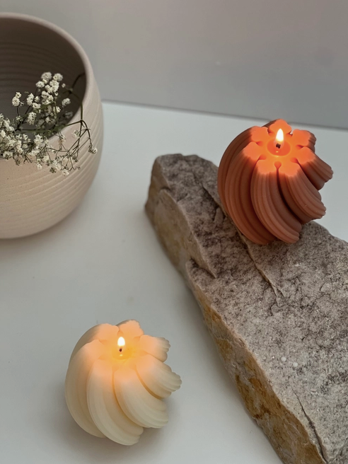 Swirl Sculptural Candle